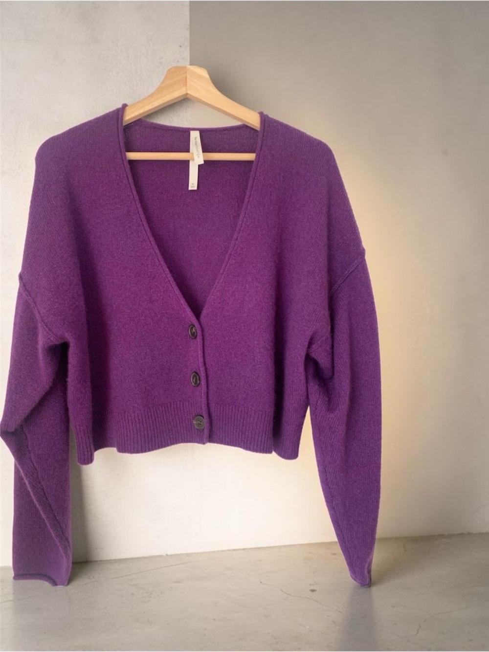 Babaton The Group Purple V-Neck Button Cardigan 100% Cachemire